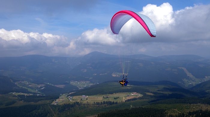 Paragliding tandem Krkonoše Paragliding tandem Krkonoše